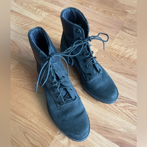 Timberland Premium Black Waterproof Heeled Boots Women’s Size 7 - Picture 2 of 3